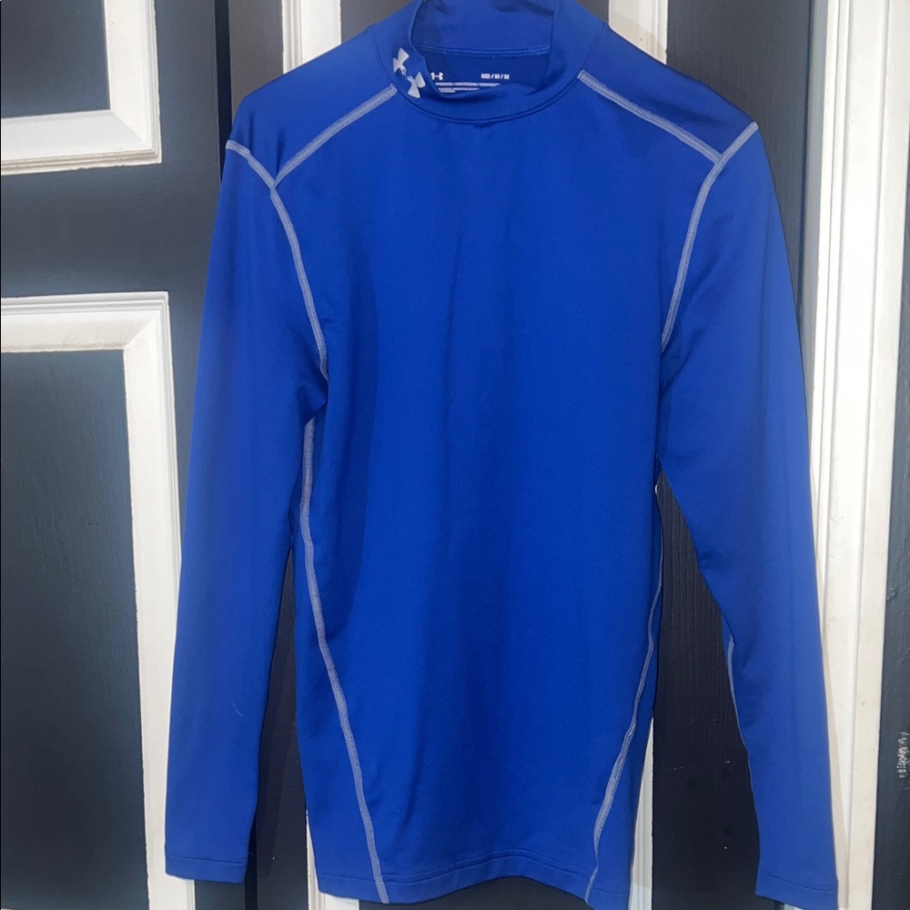 Under Armour Men’s compression cold gear shirt- medium